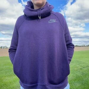 Nike hooded sweatshirt